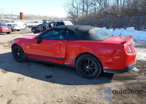 2011 Ford Mustang V6 Premium z USA, uszkodzony, nr VIN 1ZVBP8EM1B5144092
